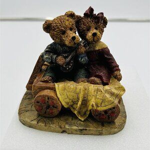 Collectable Resin Teddy Bear Couple Sitting on Wagon Large Figurine 5" x 5" x 4"